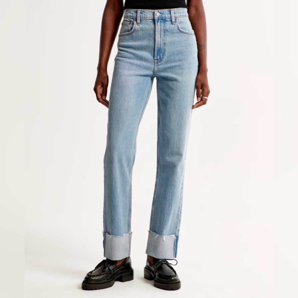 Abercrombie Ultra High Rise 90s Straight Jane
